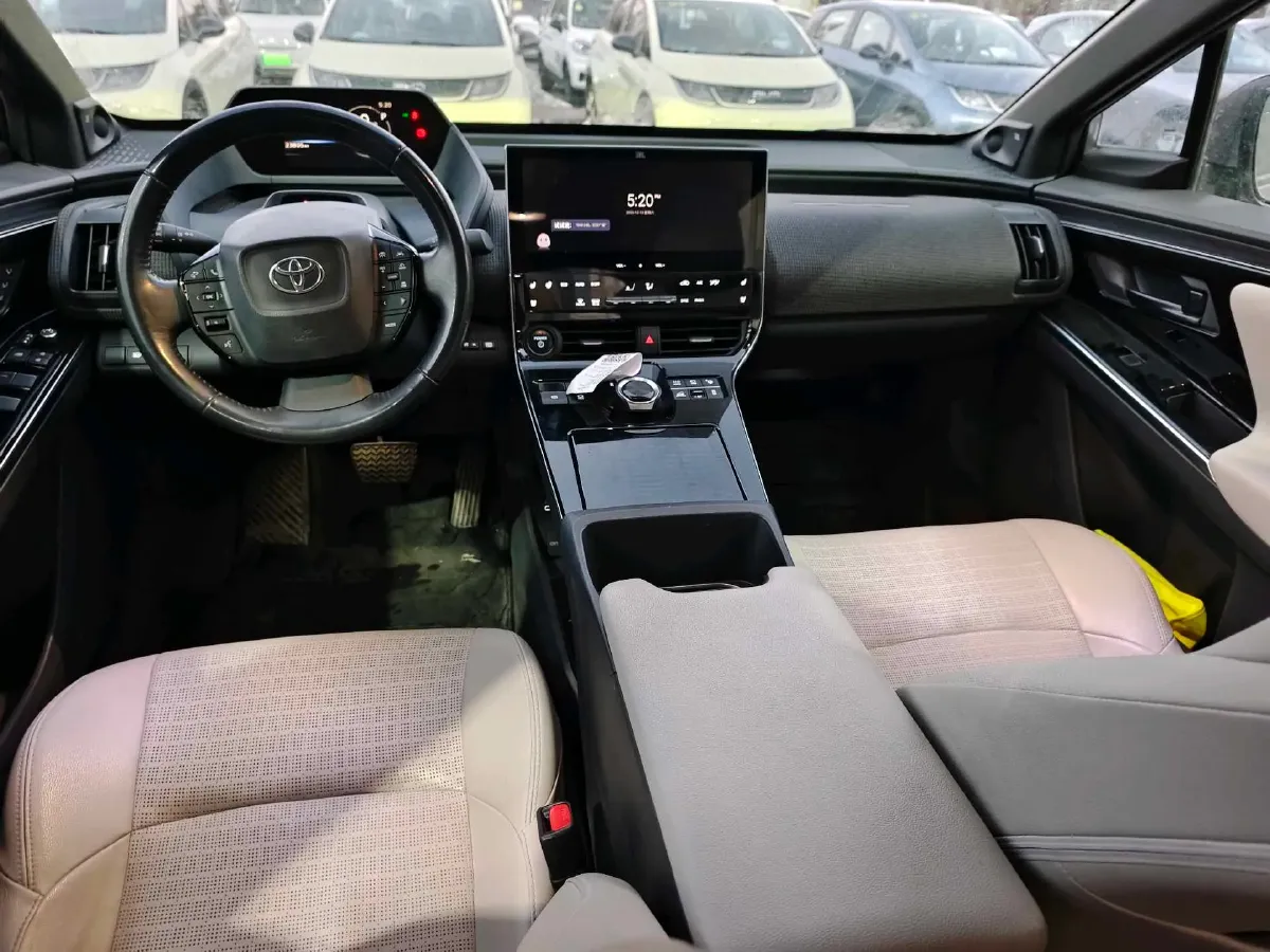 2022 Toyota bZ4X BEV 66.7KWH,autocango,china used car exporter,china ev exporter,chinese used car exporter,chinese used ev exporter