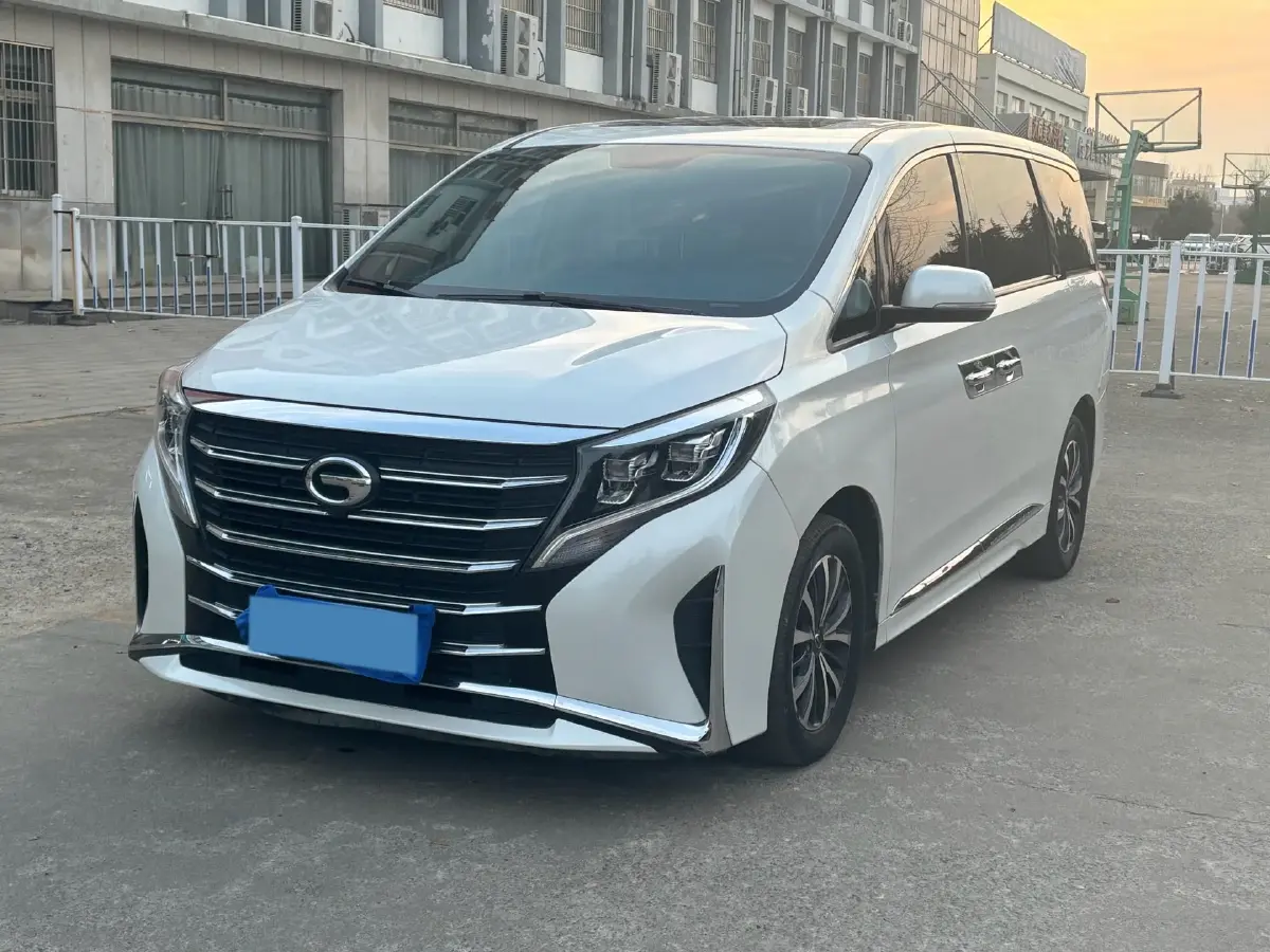 2021 GAC Trumpchi M8 2.0T 252HP L4 8AT