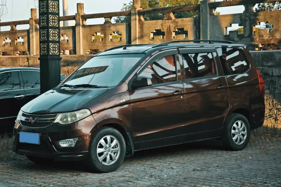 2016 WuLing HongGuang 1.5L 112HP L4 5MT