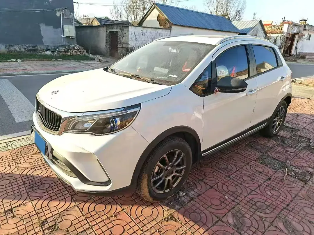 2022 Livan X3 PRO 1.5L 113HP L4 CVT,autocango,china used car exporter,china ev exporter,chinese used car exporter,chinese used ev exporter