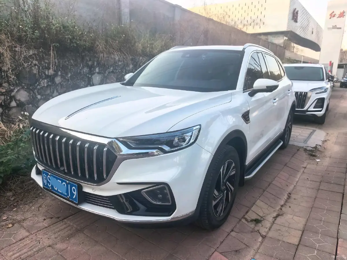 2022 HongQi HS5 2.0T 224HP L4 6AT