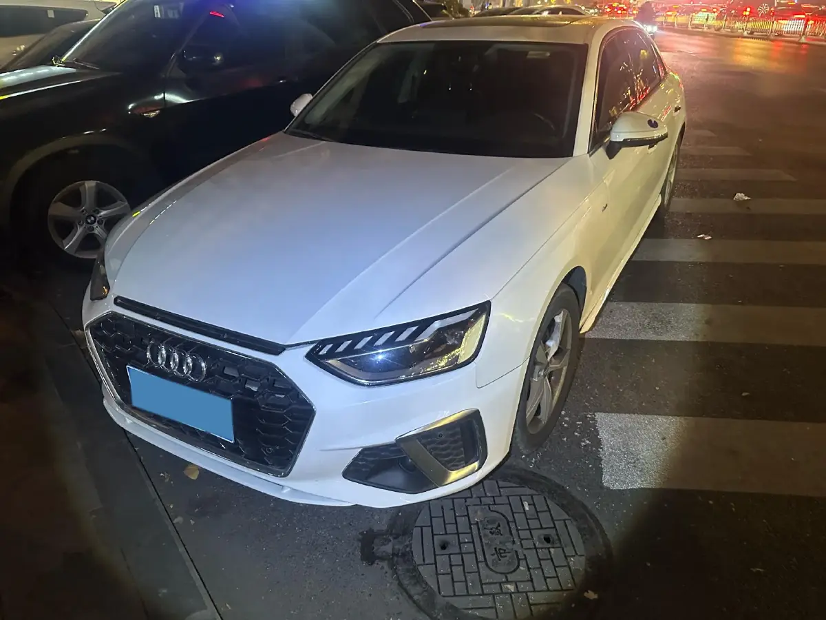 2020 Audi A4L 2.0T 150HP L4 7DCT