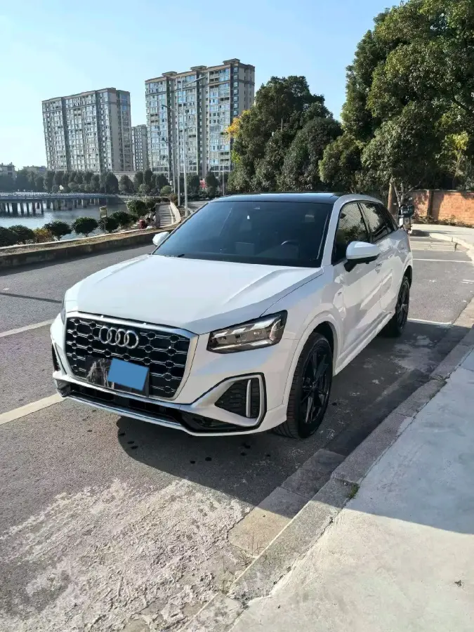 2022 Audi Q2L 1.4T 150HP L4 7DCT