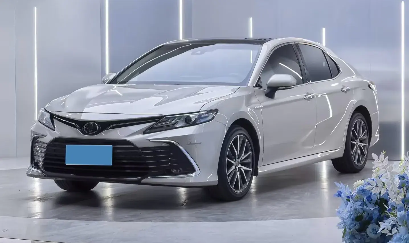 2021 Toyota Camry 2.5L 209HP L4 8AT