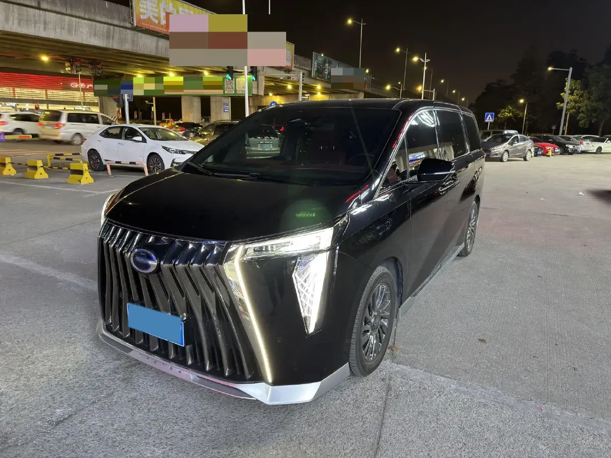 2023 GAC Trumpchi M8 2.0T 190HP L4 E-CVT Hybrid