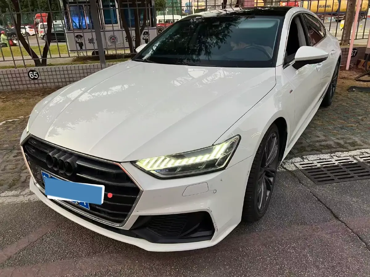 2023 Audi A7 2.0T 265HP L4 7DCT
