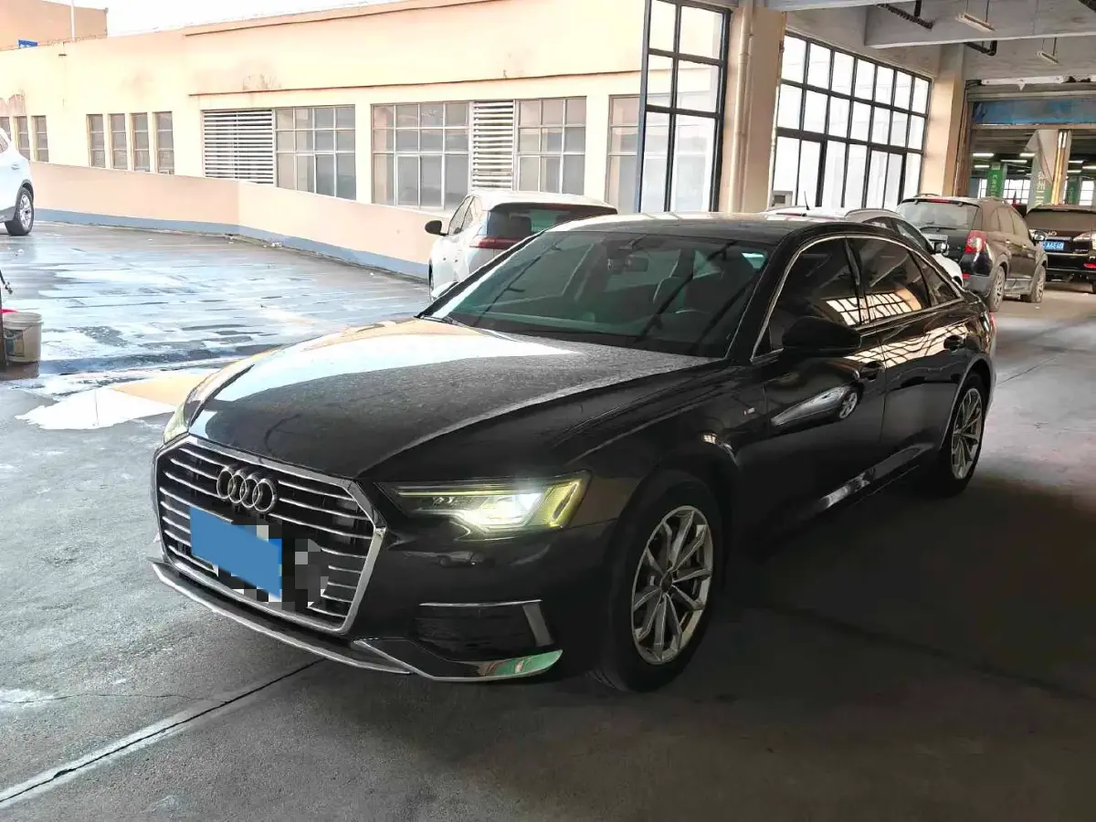 2020 Audi A6L 2.0T 190HP L4 7DCT