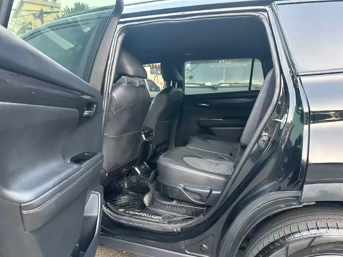 2022 Toyota Crown Kluger 2.5L 192HP L4 E-CVT Hybrid,autocango,china used car exporter,china ev exporter,chinese used car exporter,chinese used ev exporter