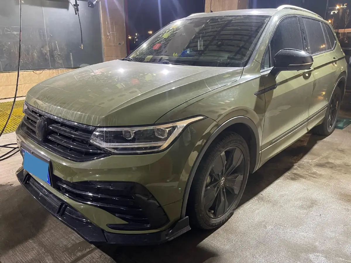 2023 Volkswagen Tiguan L 2.0T 186HP L4 7DCT