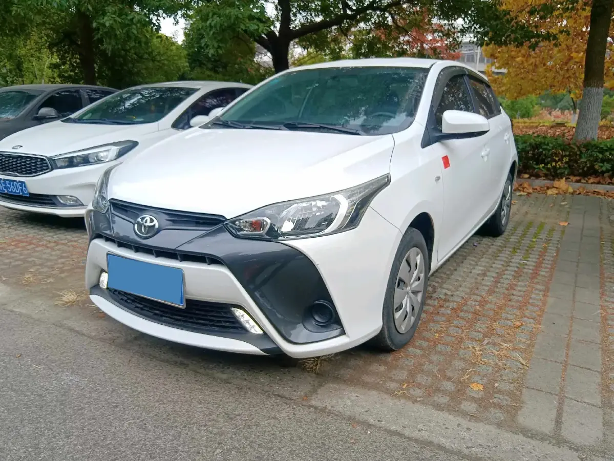 2020 Toyota Yaris L 1.5L 110HP L4 CVT