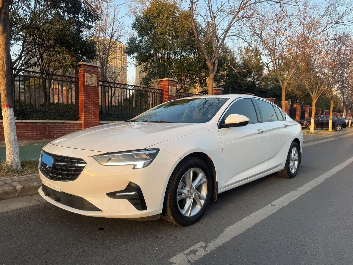 2020 Buick Regal 1.5T 169HP L4 9AT