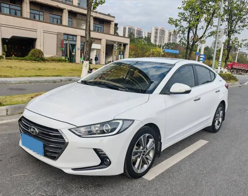 2018 Hyundai Elantra 1.6L 130HP L4 6AT