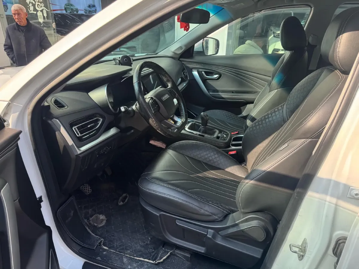 2018 DongFeng Fengon Fengon 580 1.5T 150HP L4 6MT,autocango,china used car exporter,china ev exporter,chinese used car exporter,chinese used ev exporter