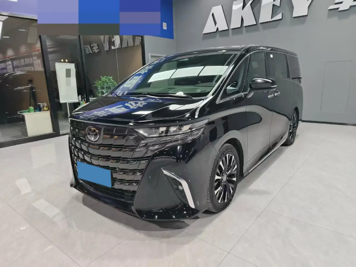 2024 Toyota Alphard 2.5L 190HP L4 E-CVT Hybrid