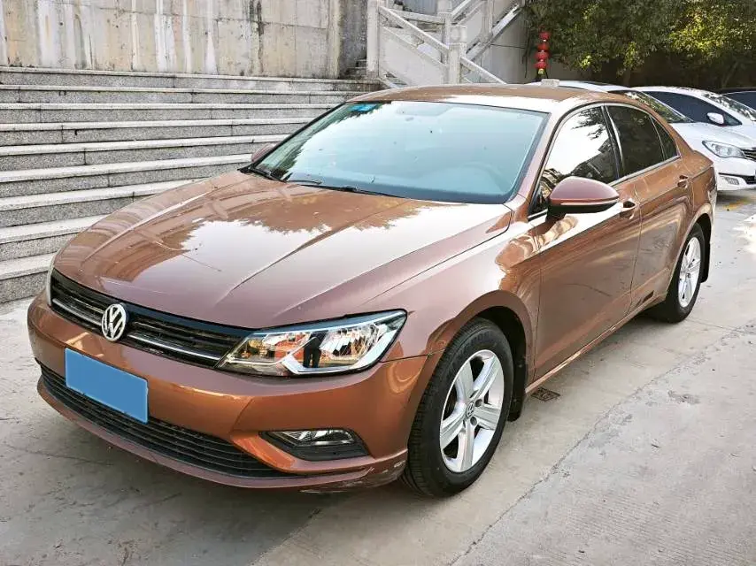 2018 Volkswagen Lamando 1.4T 131HP L4 7DCT