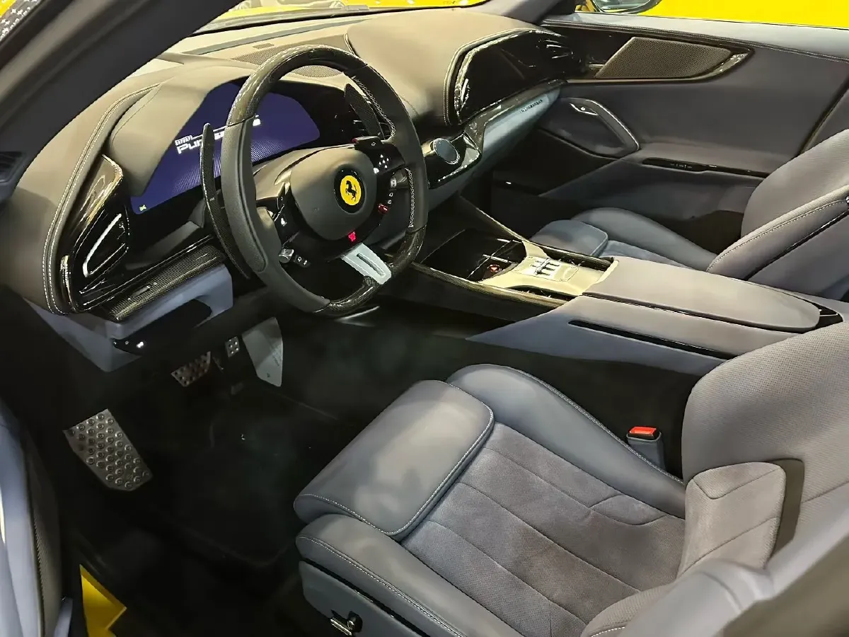 2023 Ferrari Purosangue 6.5L 725HP V12 8DCT,autocango,china used car exporter,china ev exporter,chinese used car exporter,chinese used ev exporter