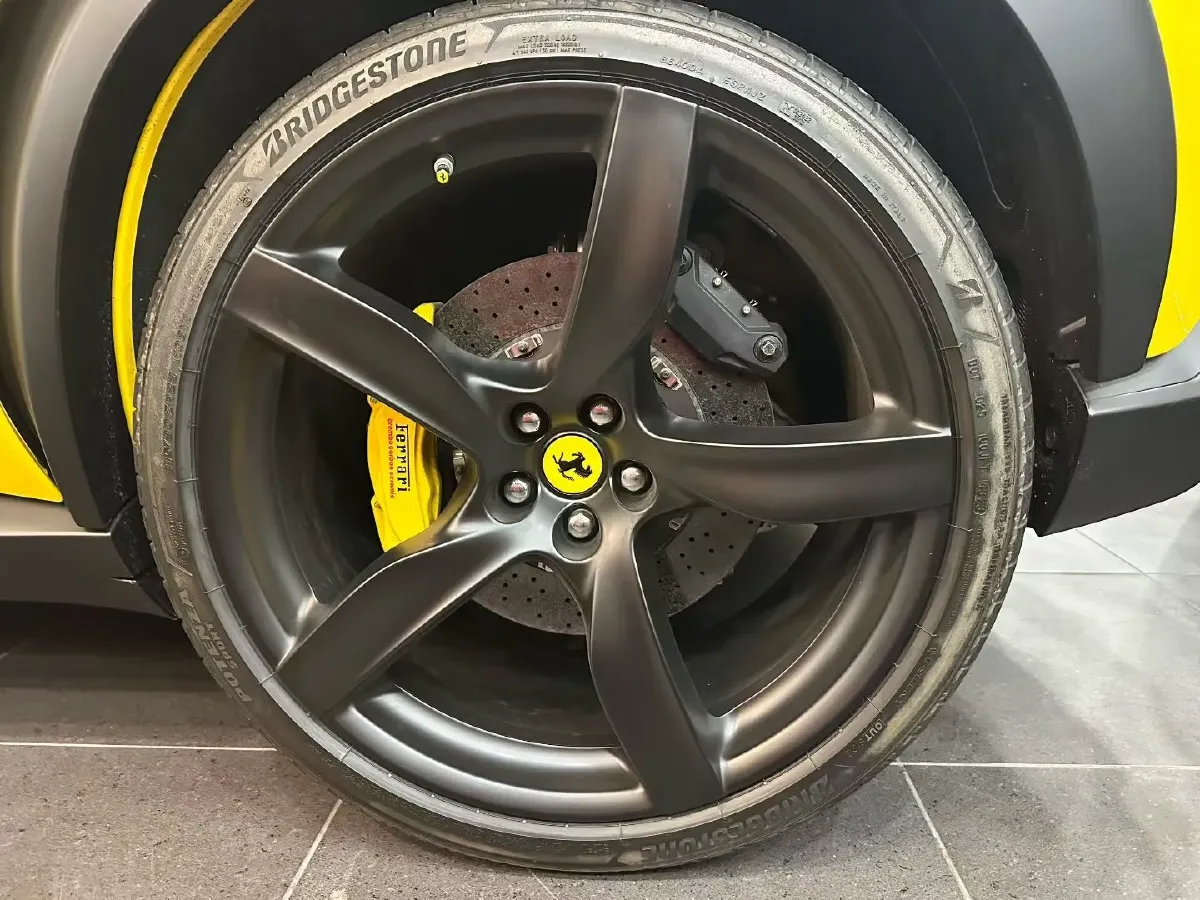 2023 Ferrari Purosangue 6.5L 725HP V12 8DCT,autocango,china used car exporter,china ev exporter,chinese used car exporter,chinese used ev exporter