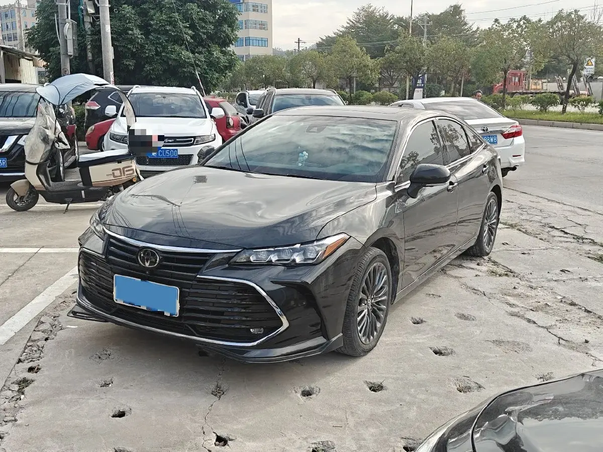 2021 Toyota Avalon 2.5L 209HP L4 8AT