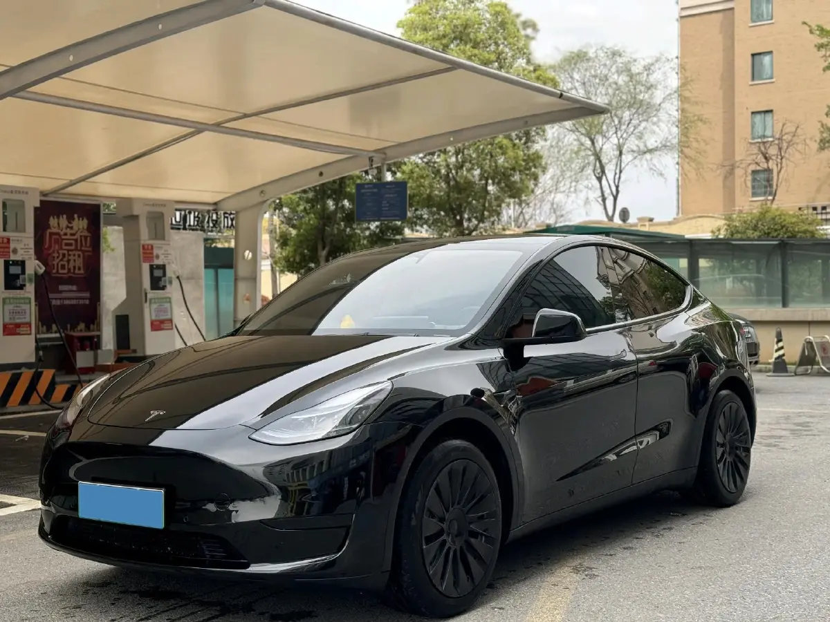 2022 Tesla Model Y BEV 60KWH