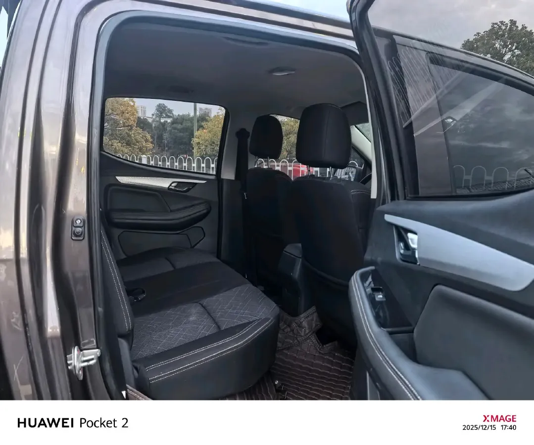 2020 JMC BaoDian 2.5T 140HP L4 5MT,autocango,china used car exporter,china ev exporter,chinese used car exporter,chinese used ev exporter