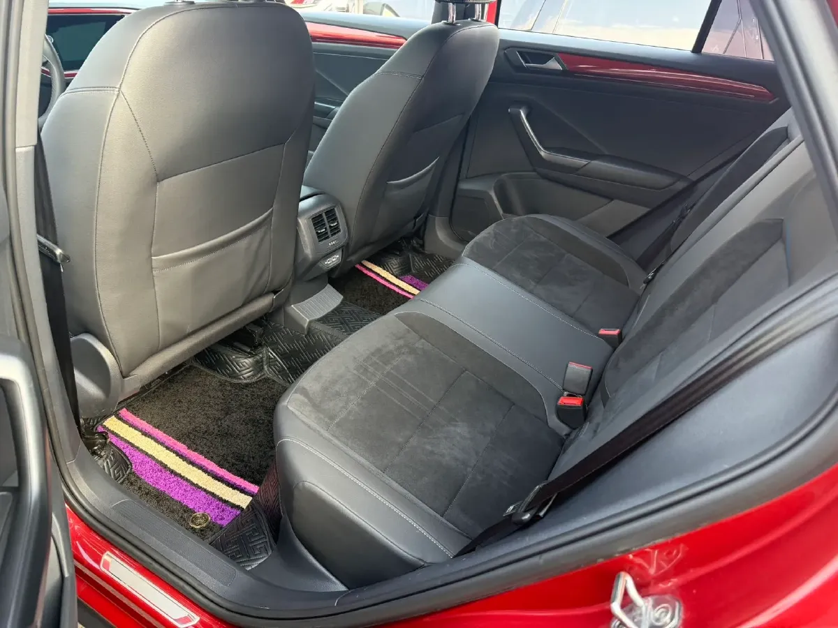 2018 Ford Kuga 1.5T 181HP L4 6AT,autocango,china used car exporter,china ev exporter,chinese used car exporter,chinese used ev exporter