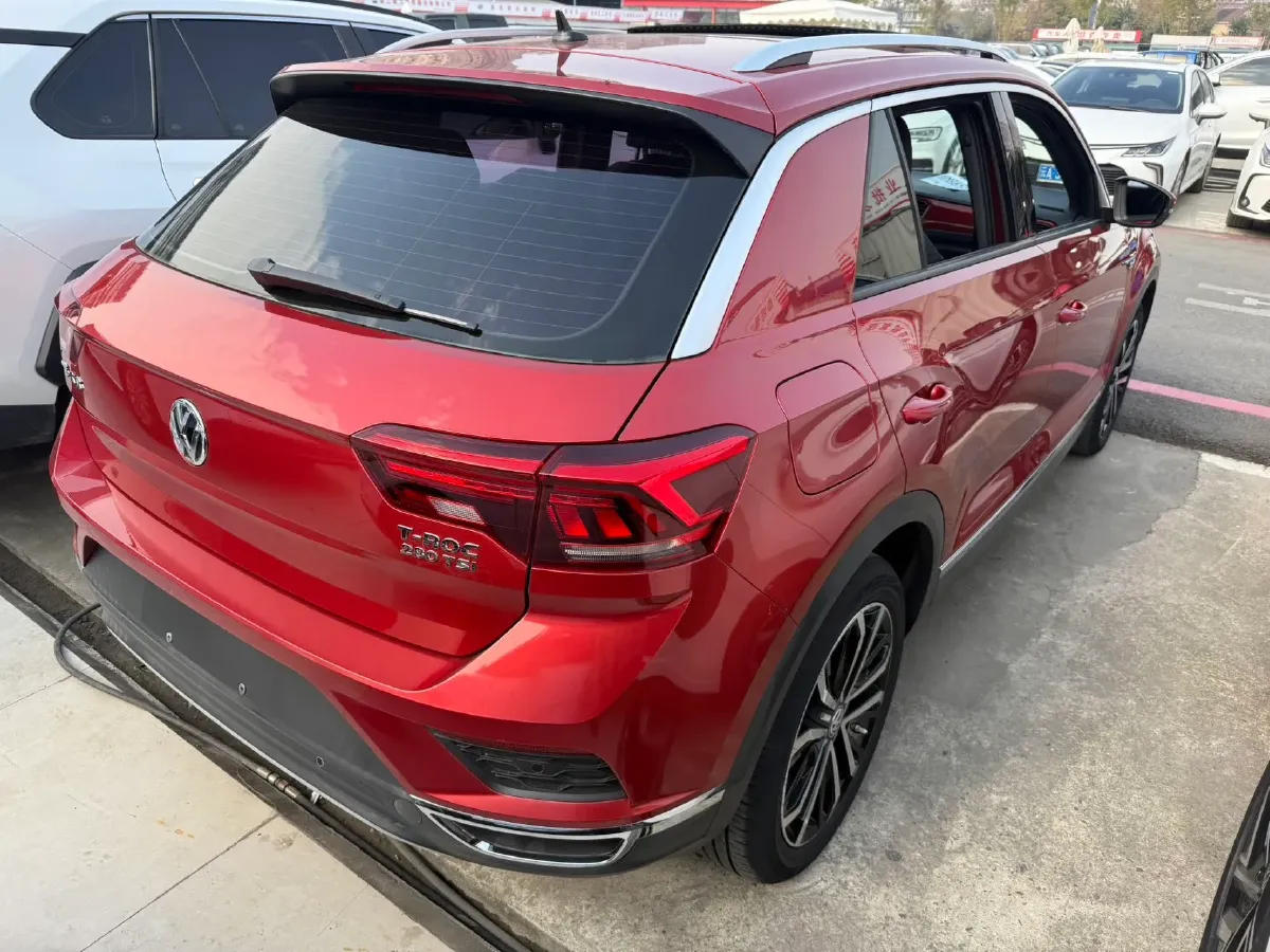 2018 Ford Kuga 1.5T 181HP L4 6AT,autocango,china used car exporter,china ev exporter,chinese used car exporter,chinese used ev exporter