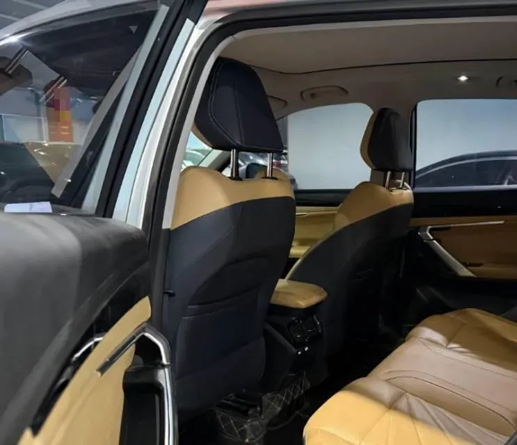 2023 Geely StarRay 1.5T 181HP L4 7DCT,autocango,china used car exporter,china ev exporter,chinese used car exporter,chinese used ev exporter