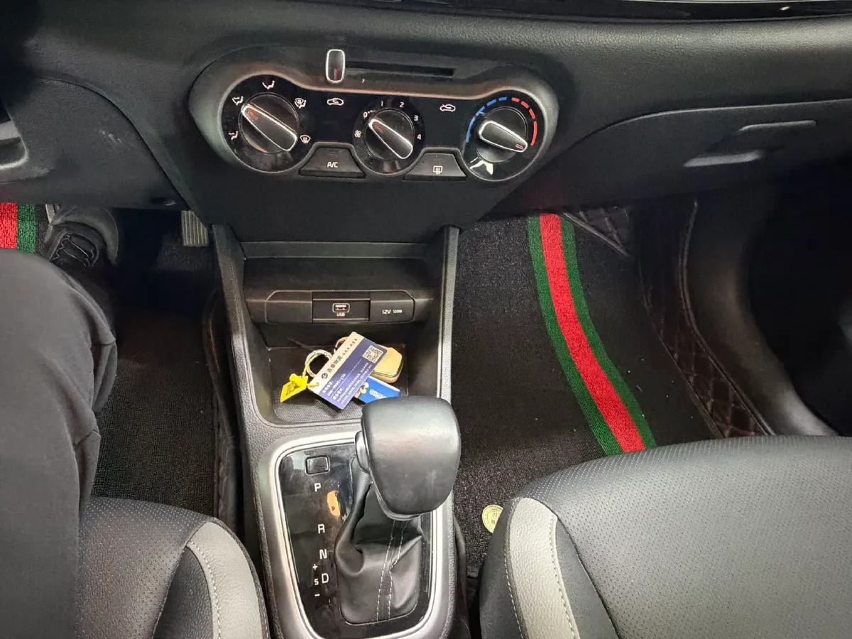 2021 Kia KX1 1.4L 100HP L4 6AT,autocango,china used car exporter,china ev exporter,chinese used car exporter,chinese used ev exporter