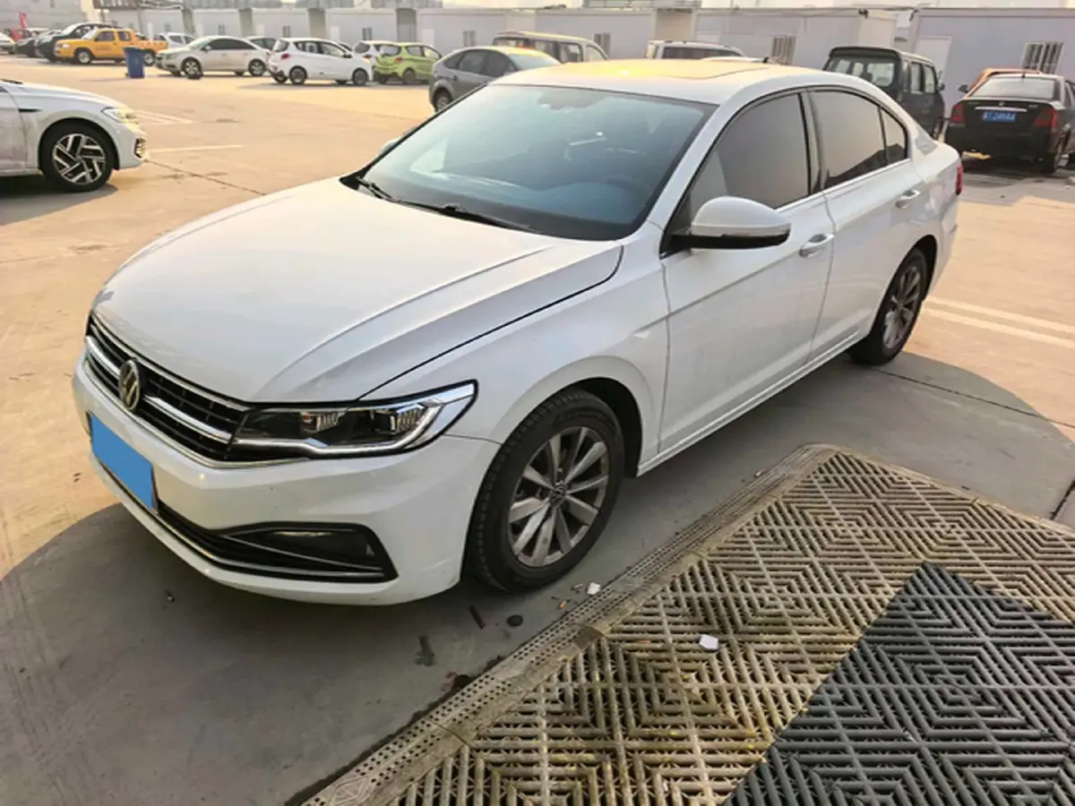 2021 Volkswagen Bora 1.5L 113HP L4 6AT