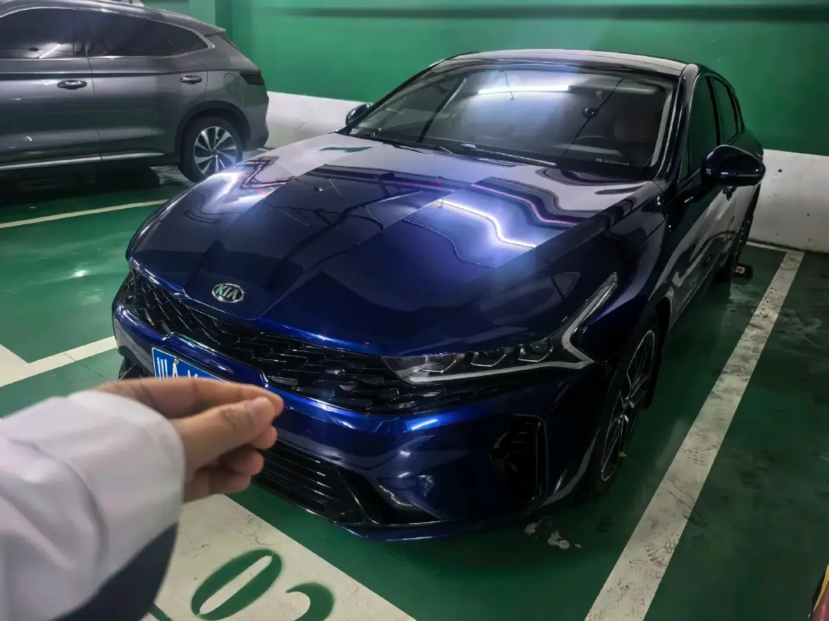 2020 Kia K5 2.0T 240HP L4 8AT