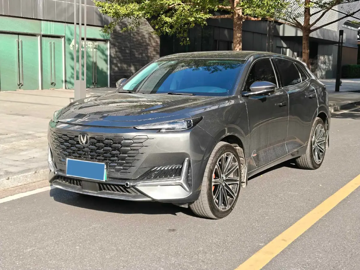 2023 ChangAn UNI-K iDD 1.5T 170HP L4 6TCT PHEV 28.39KWH