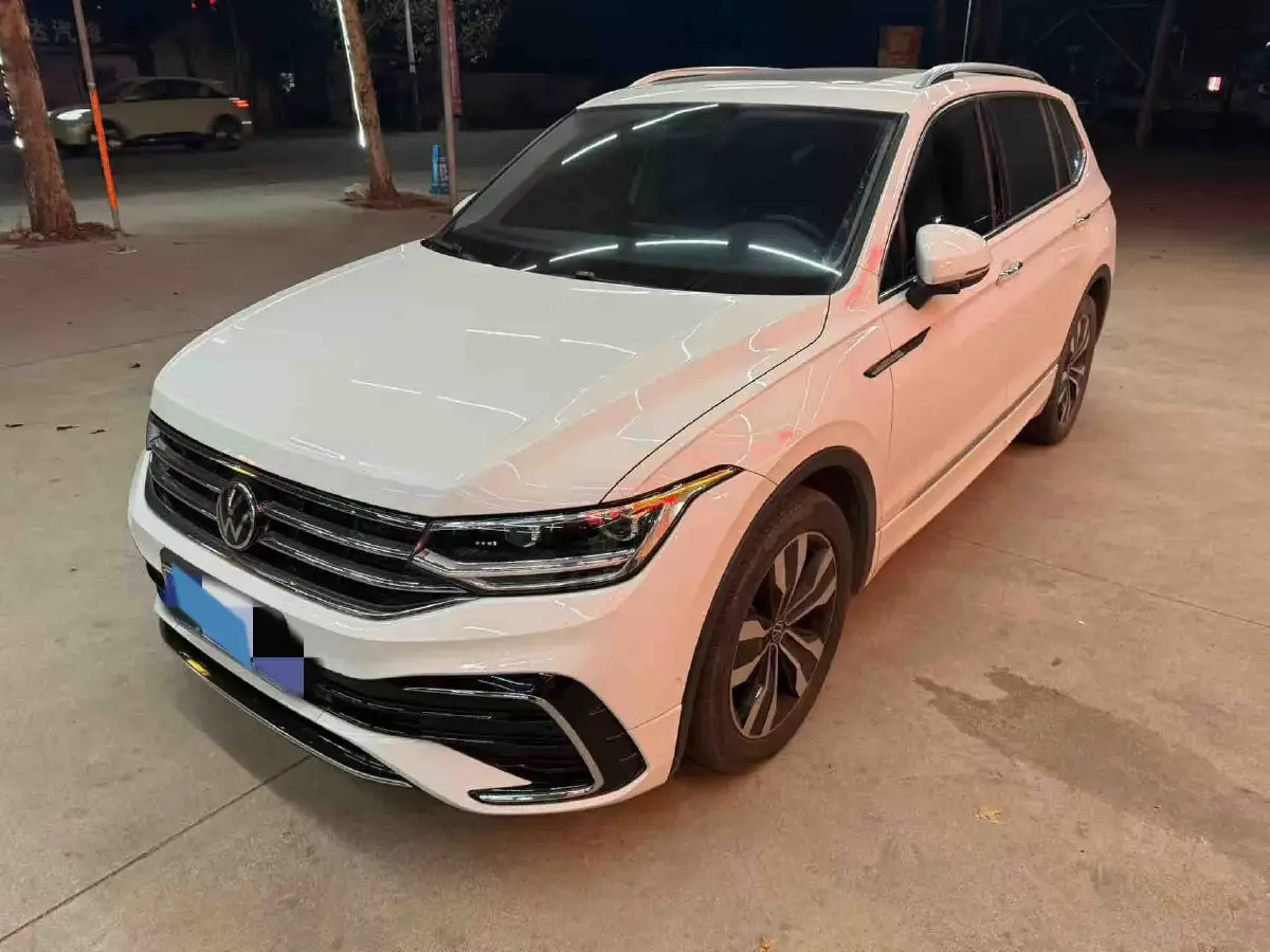 2024 Volkswagen Tiguan L 2.0T 186HP L4 7DCT