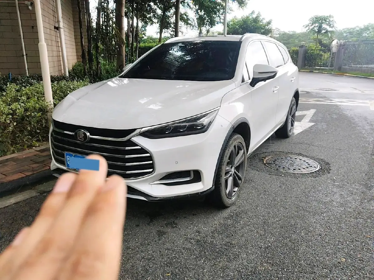 2021 BYD Tang 2.0T 192HP L4 6AT