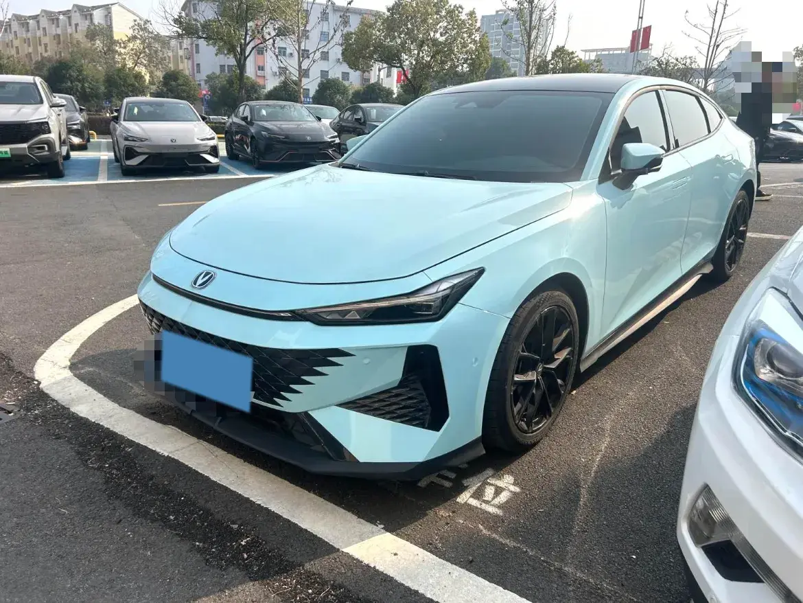 2024 ChangAn UNI-V 1.5T 188HP L4 7DCT