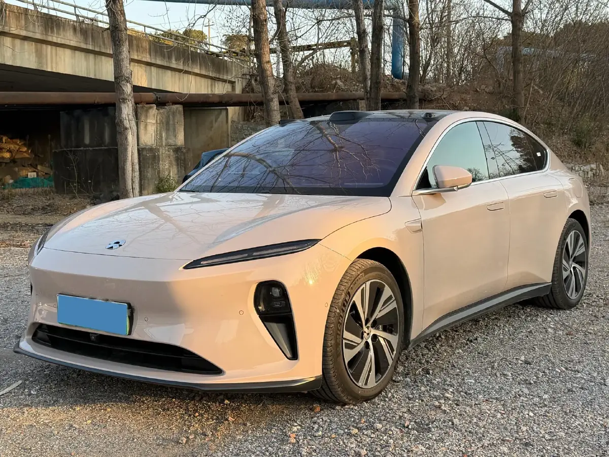 2024 NIO ET5 BEV 75KWH