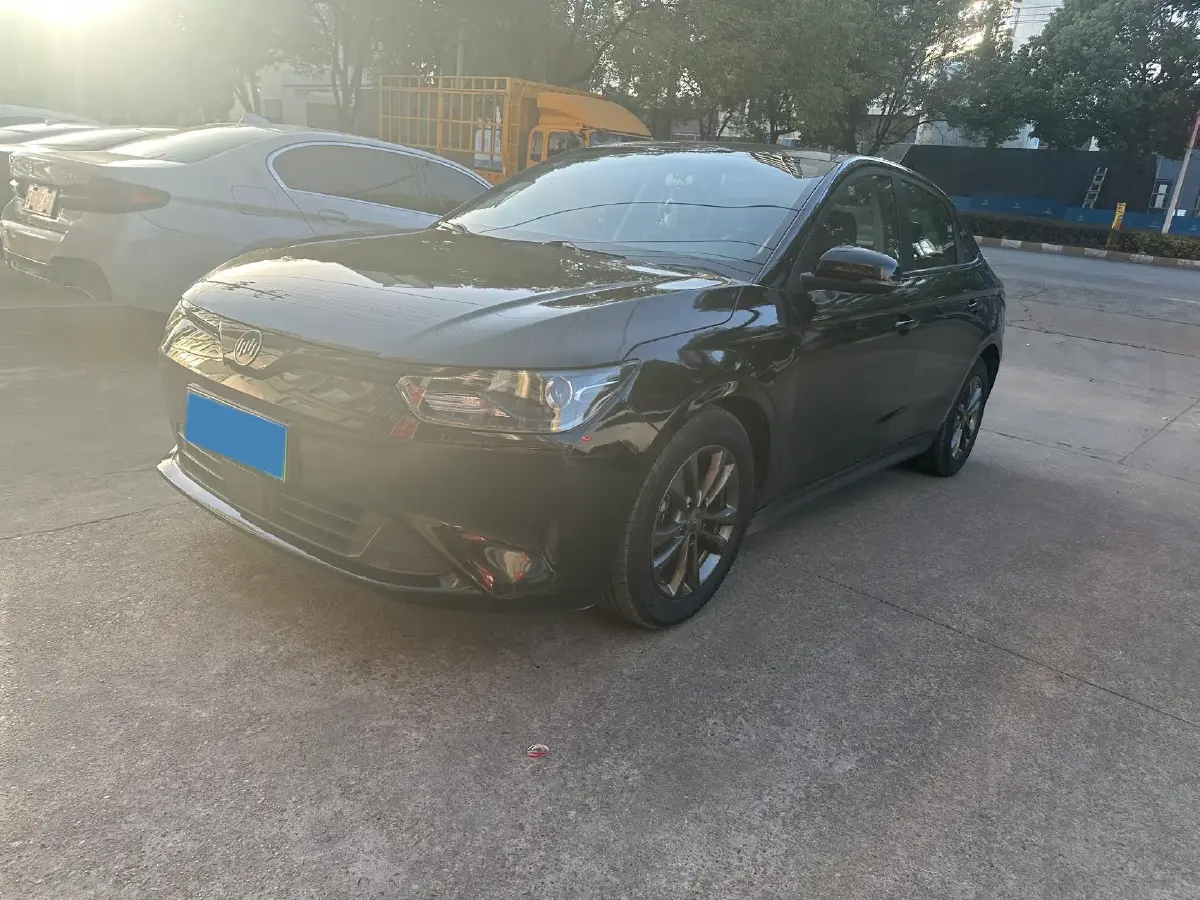 2021 Weltmeister E.5 BEV 49.92KWH