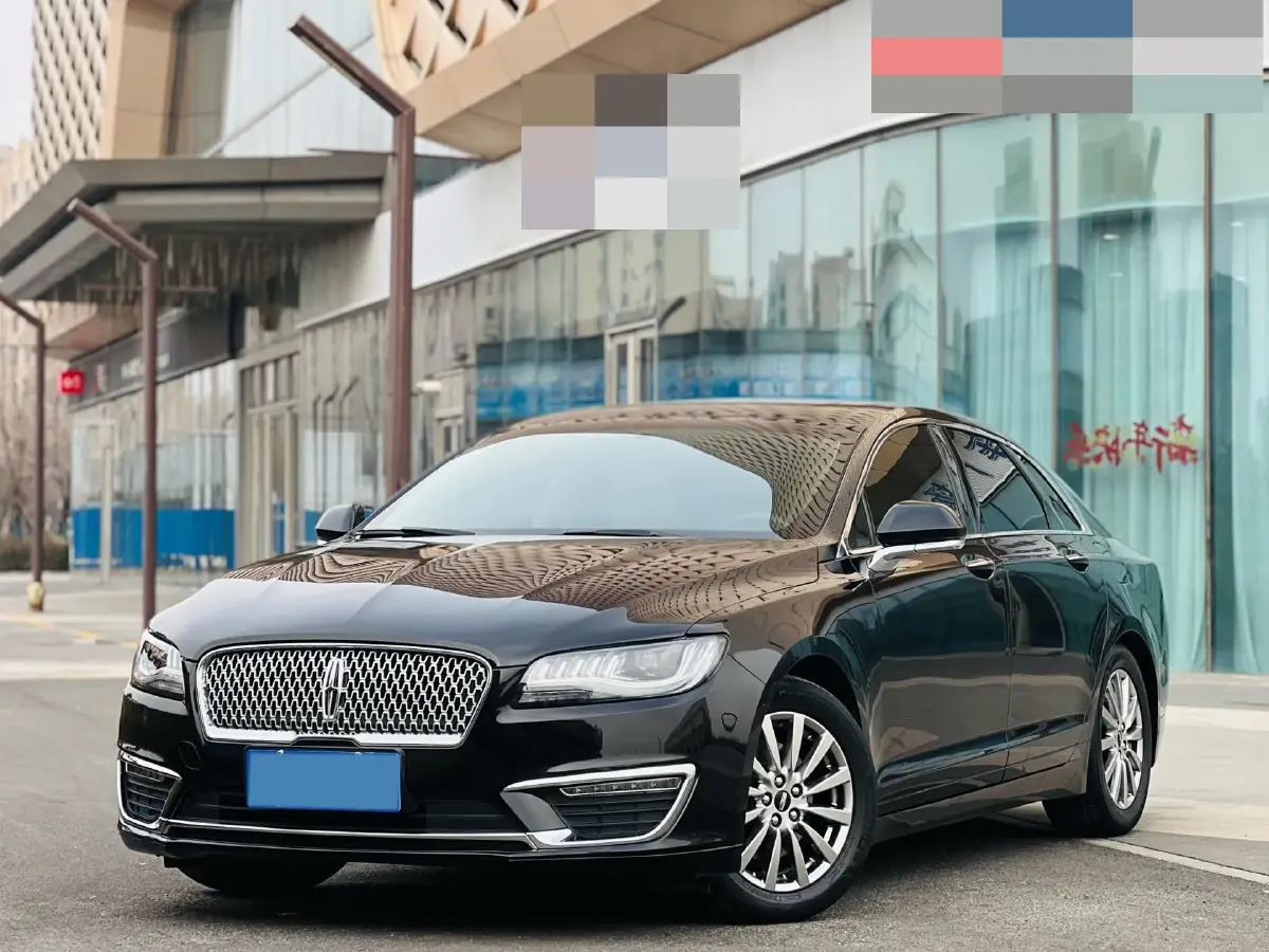 2020 Lincoln MKZ 2.0T 196HP L4 6AT