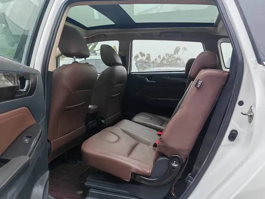 2017 LiFan XuanLang 1.8L 133HP L4 5MT,autocango,china used car exporter,china ev exporter,chinese used car exporter,chinese used ev exporter