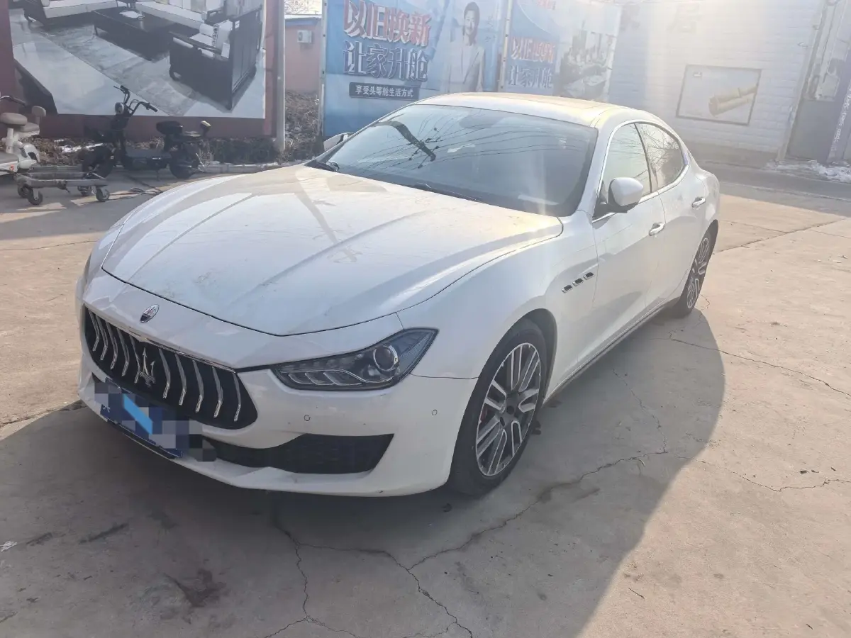 2018 Maserati Ghibli 3.0T 350HP V6 8AT