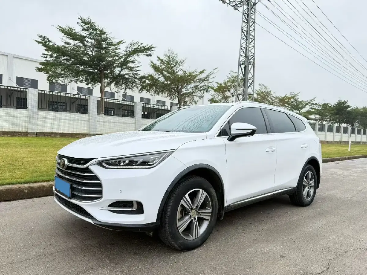 2018 BYD Tang 2.0T 205HP L4 6AT
