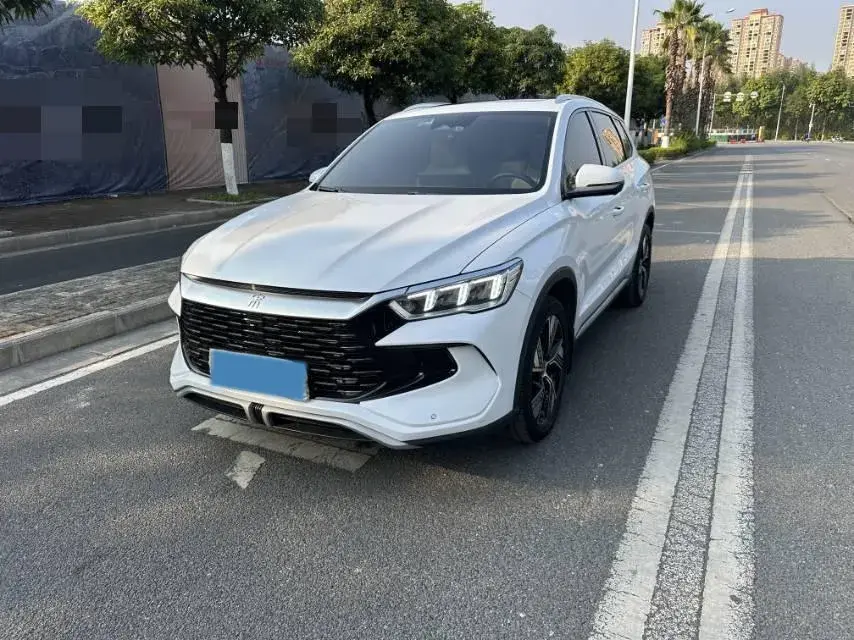 2024 BYD QinL 1.5L 101HP L4 E-CVT PHEV 15.87KWH