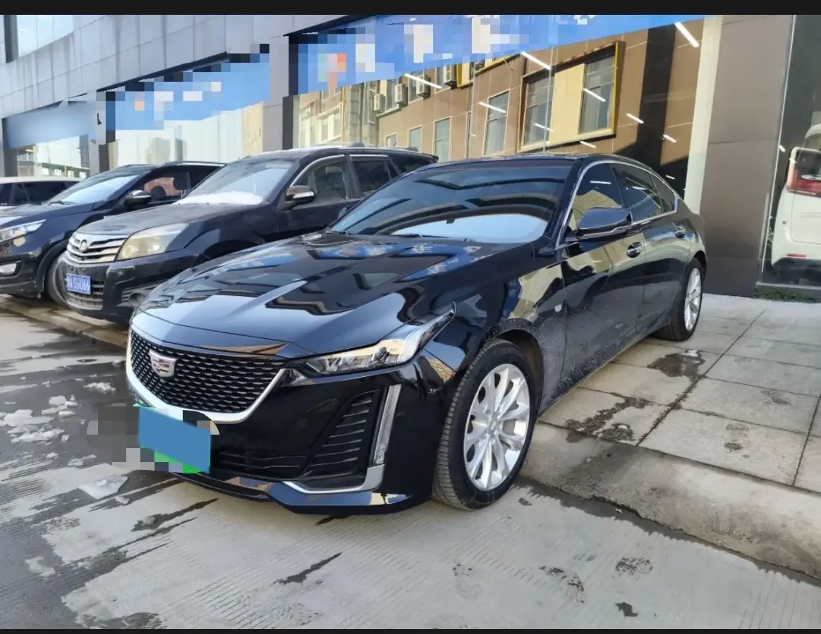 2023 Cadillac CT5 2.0T 237HP L4 10AT