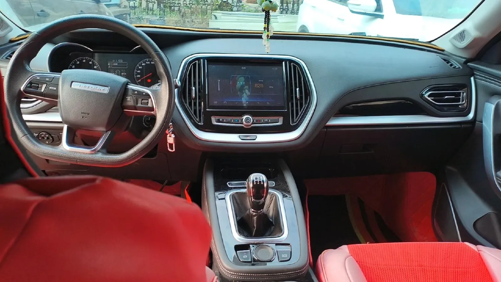 2018 Traum S70 1.5T 156HP L4 5MT,autocango,china used car exporter,china ev exporter,chinese used car exporter,chinese used ev exporter