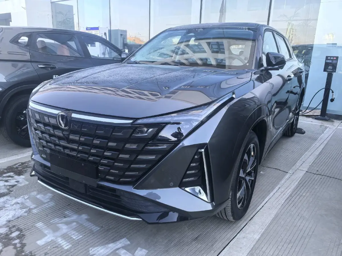 2024 ChangAn UNI-Z 1.5L 98HP L4 E-CVT PHEV 18.4KWH