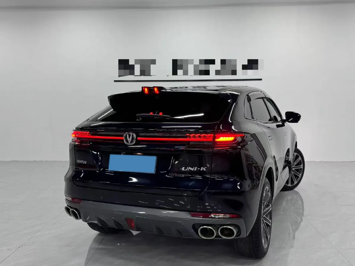2021 ChangAn UNI-K 2.0T 233HP L4 8AT,autocango,china used car exporter,china ev exporter,chinese used car exporter,chinese used ev exporter