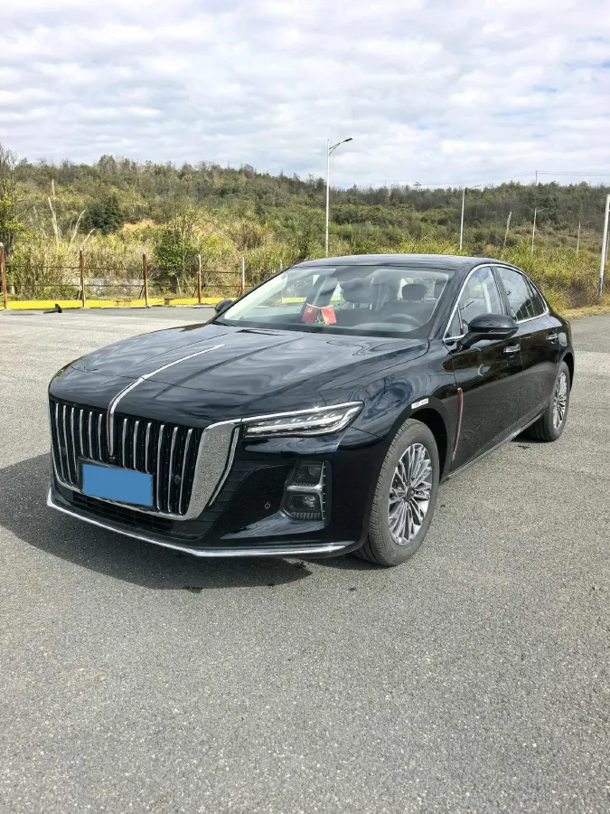 2025 HongQi H5 1.5T 169HP L4 7DCT,autocango,china used car exporter,china ev exporter,chinese used car exporter,chinese used ev exporter