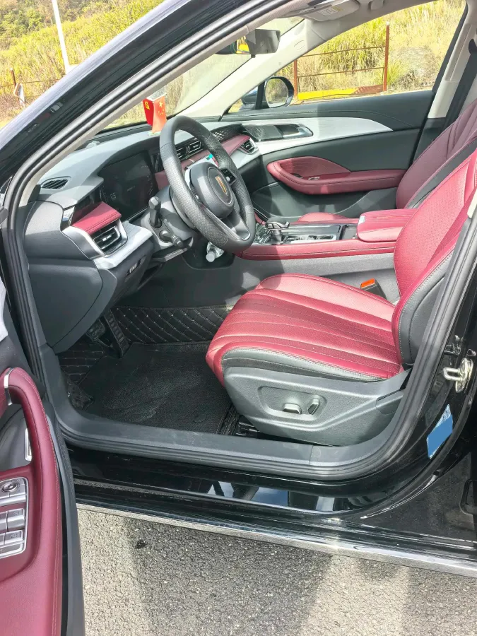 2025 HongQi H5 1.5T 169HP L4 7DCT,autocango,china used car exporter,china ev exporter,chinese used car exporter,chinese used ev exporter