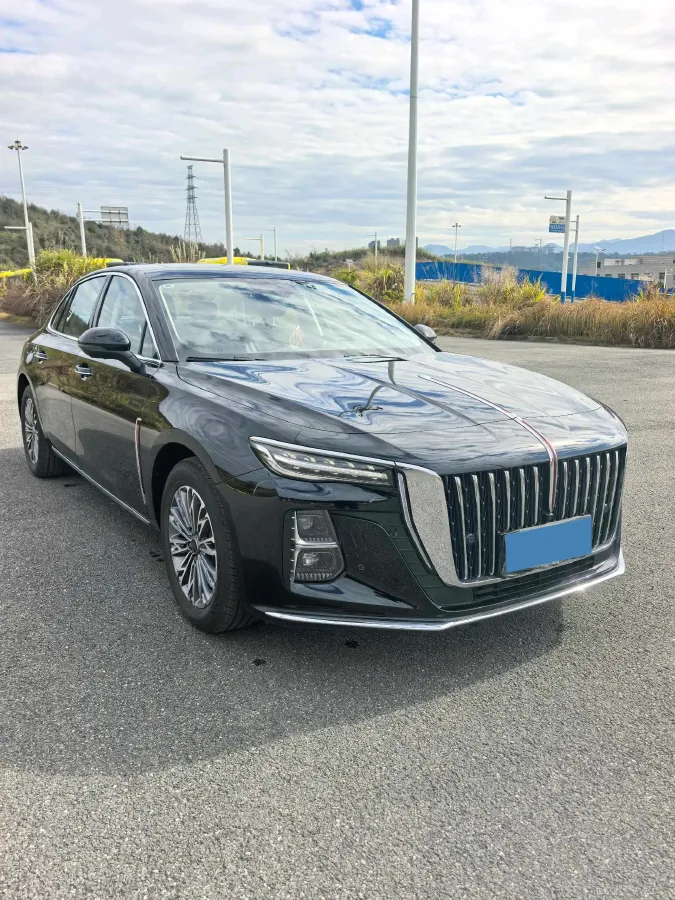 2025 HongQi H5 1.5T 169HP L4 7DCT,autocango,china used car exporter,china ev exporter,chinese used car exporter,chinese used ev exporter