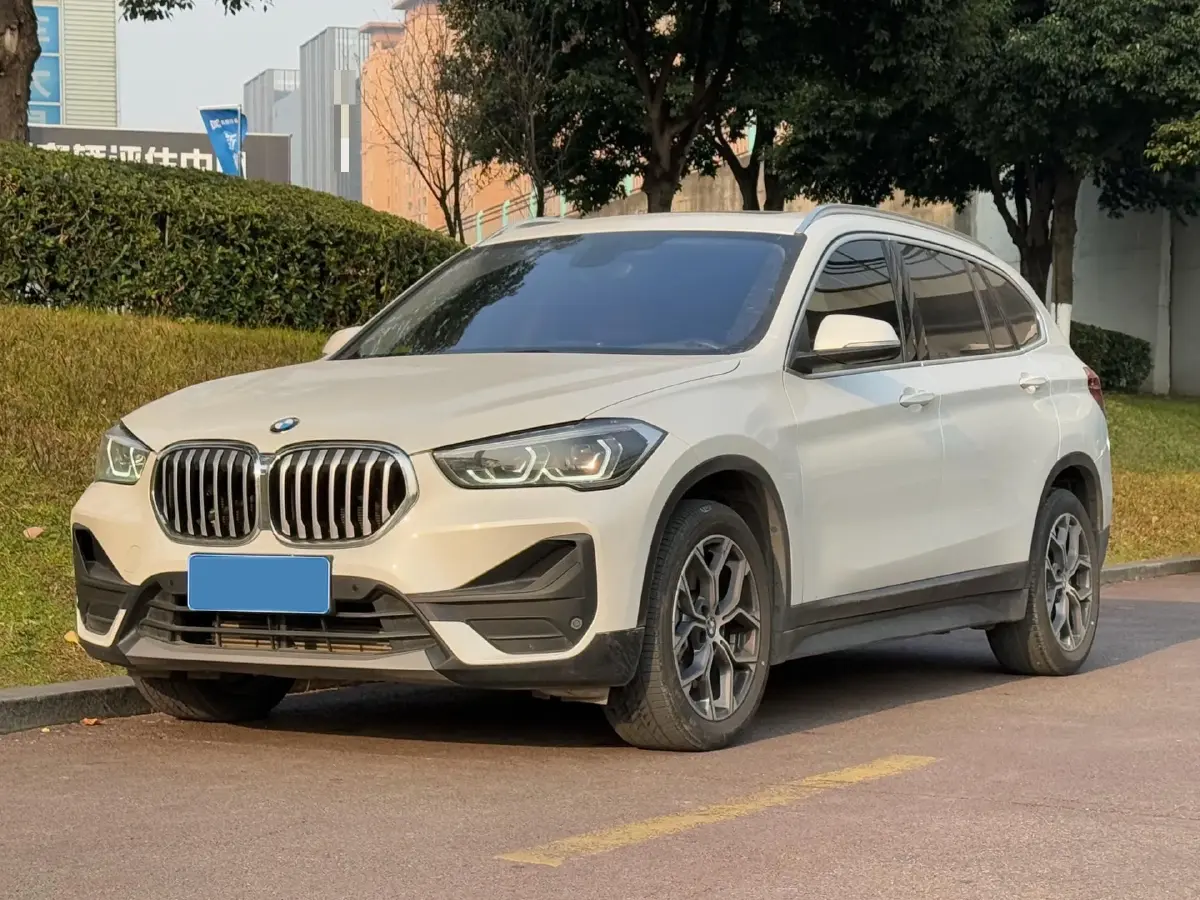 2021 BMW X1 2.0T 192HP L4 7DCT