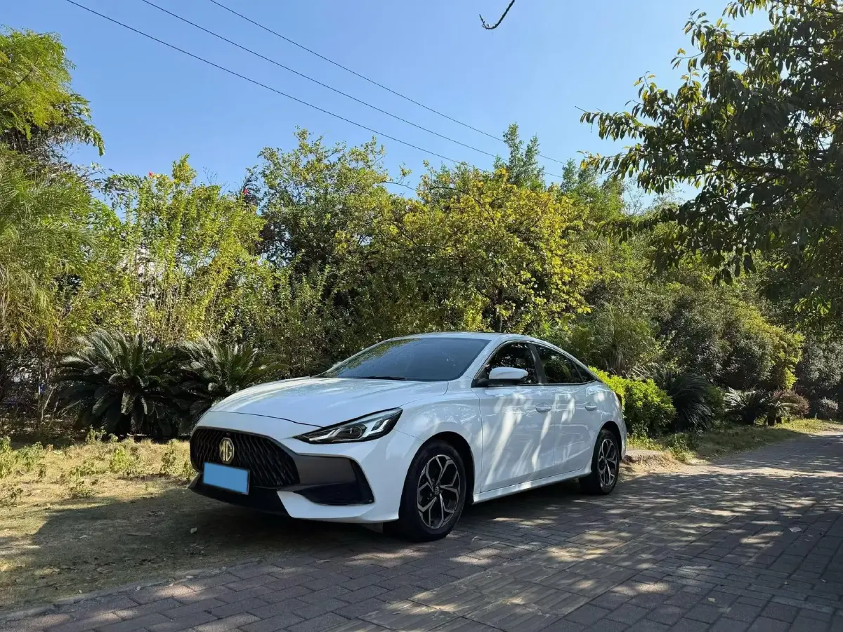 2021 MG 5 1.5L 120HP L4 CVT